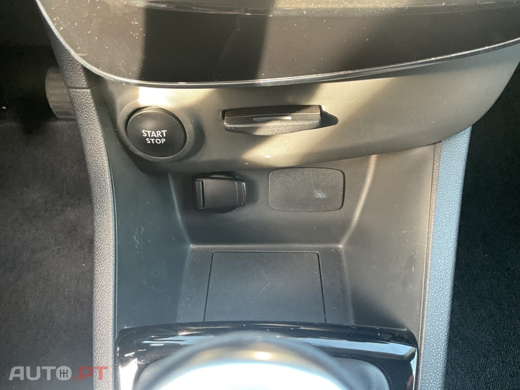 Renault Clio Sport Tourer 0.9 TCe Limited