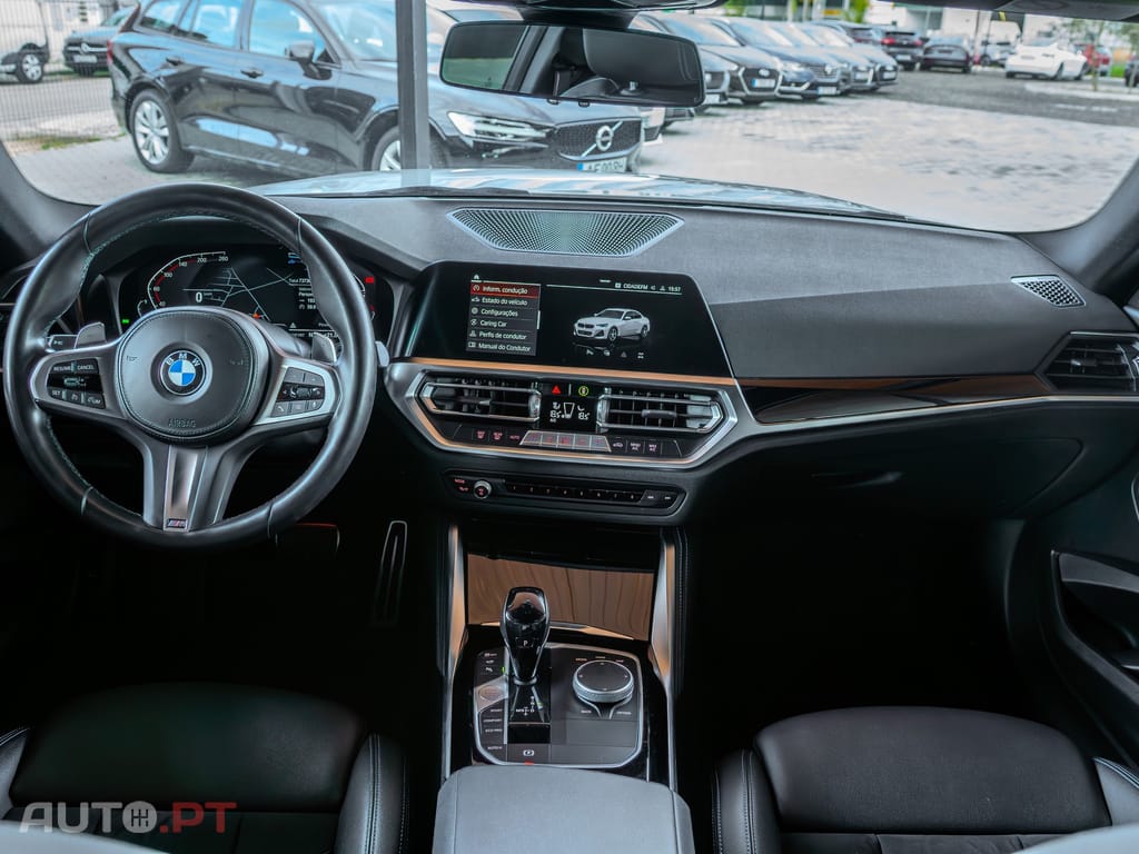 BMW 220 d Pack Desportivo M Auto