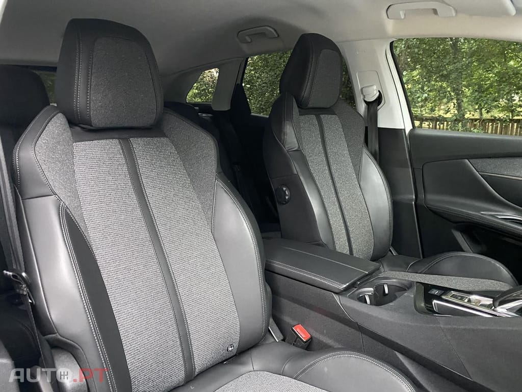 Peugeot 3008 1.6 BlueHDi Allure EAT6 J18