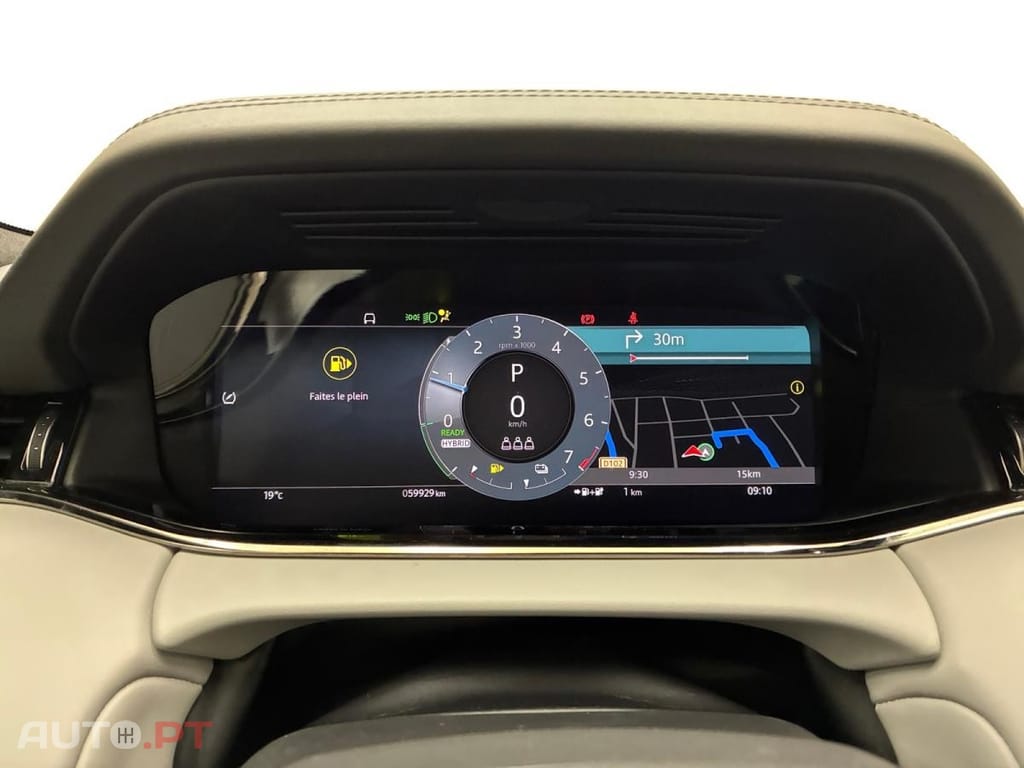 Land Rover Evoque 1.5 P300e AWD R-Dynamic Auto