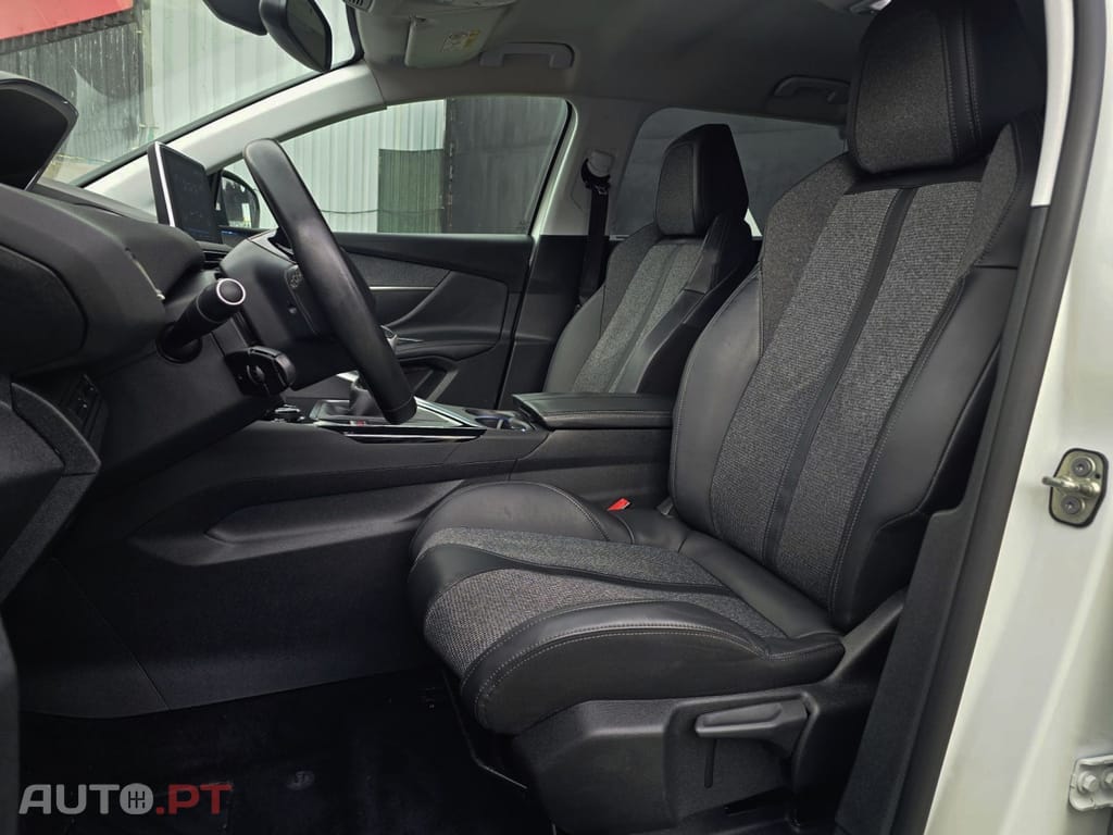 Peugeot 5008 2.0 BlueHDi Allure J18