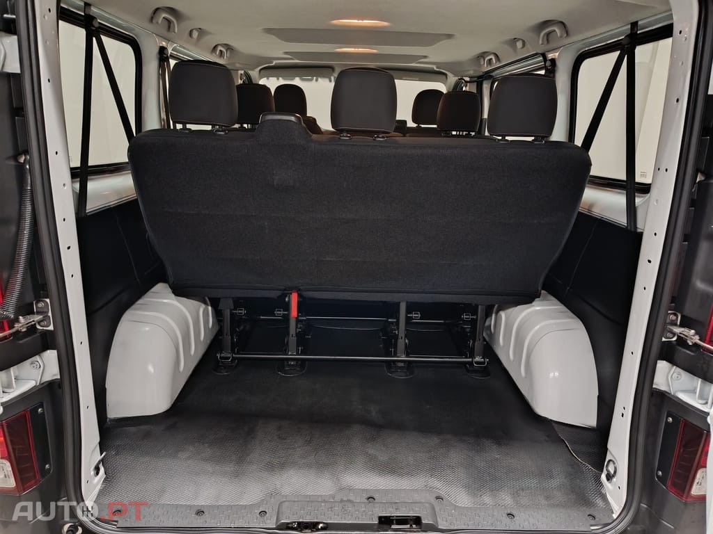 Renault Trafic 1.6 dCi Combi (9 Lug )