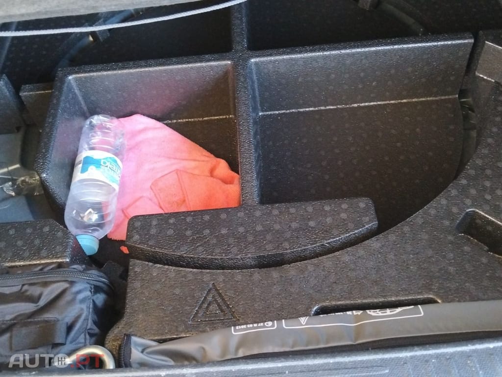 Peugeot 408 PureTech 130 EAT8 Allure Pack