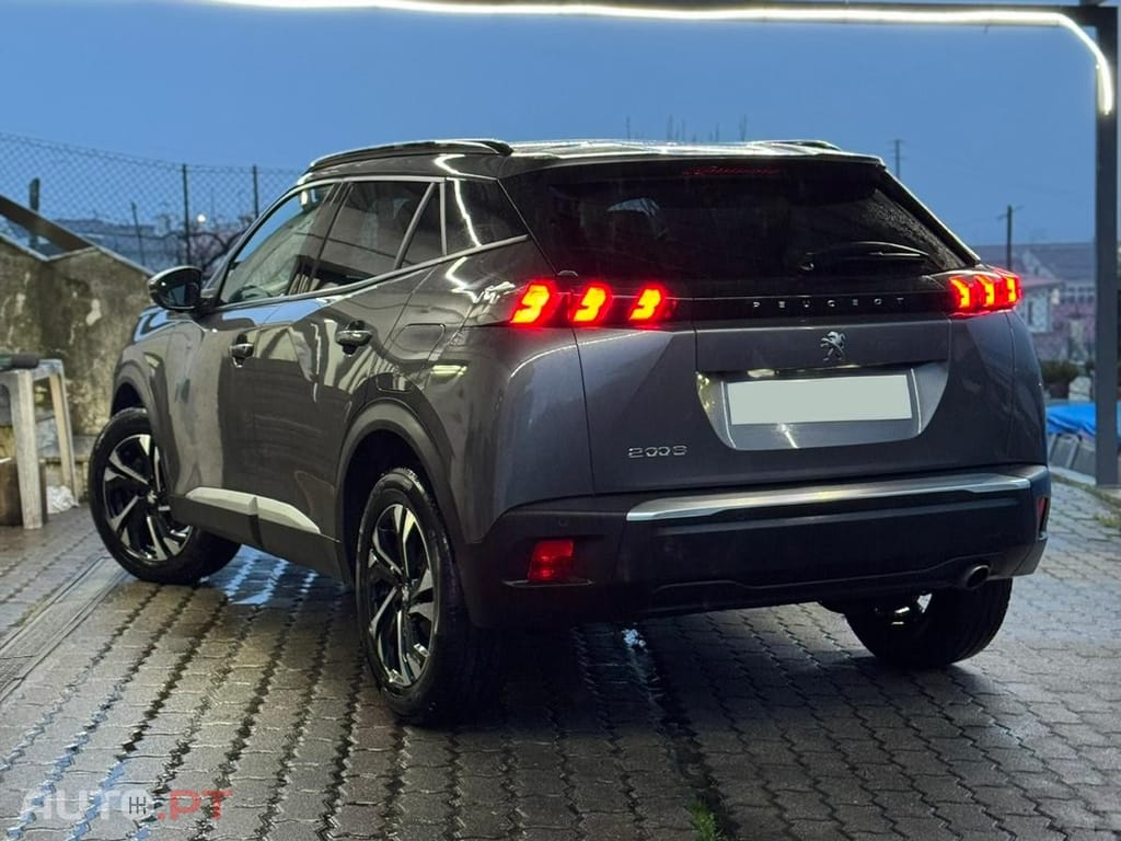 Peugeot 2008 1.5 BlueHDi Allure Pack EAT8