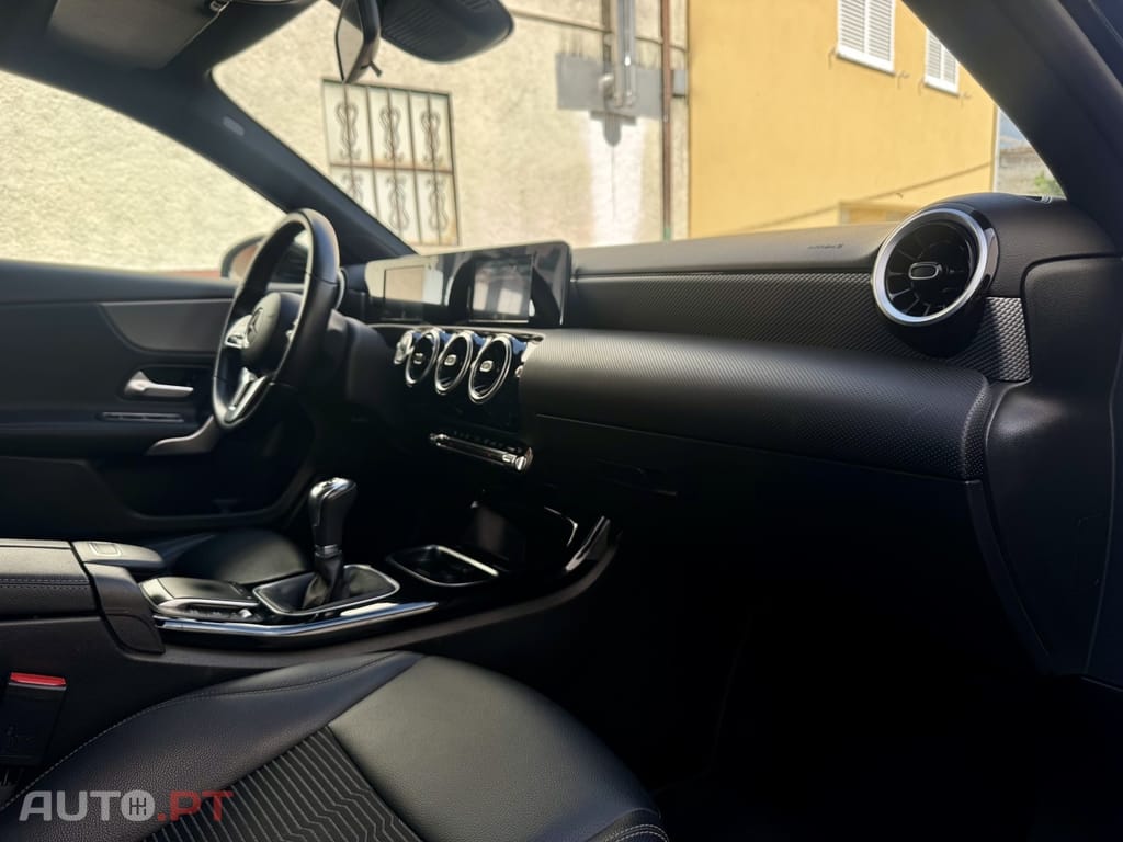 Mercedes-Benz A 180 d Style — fotografia 18