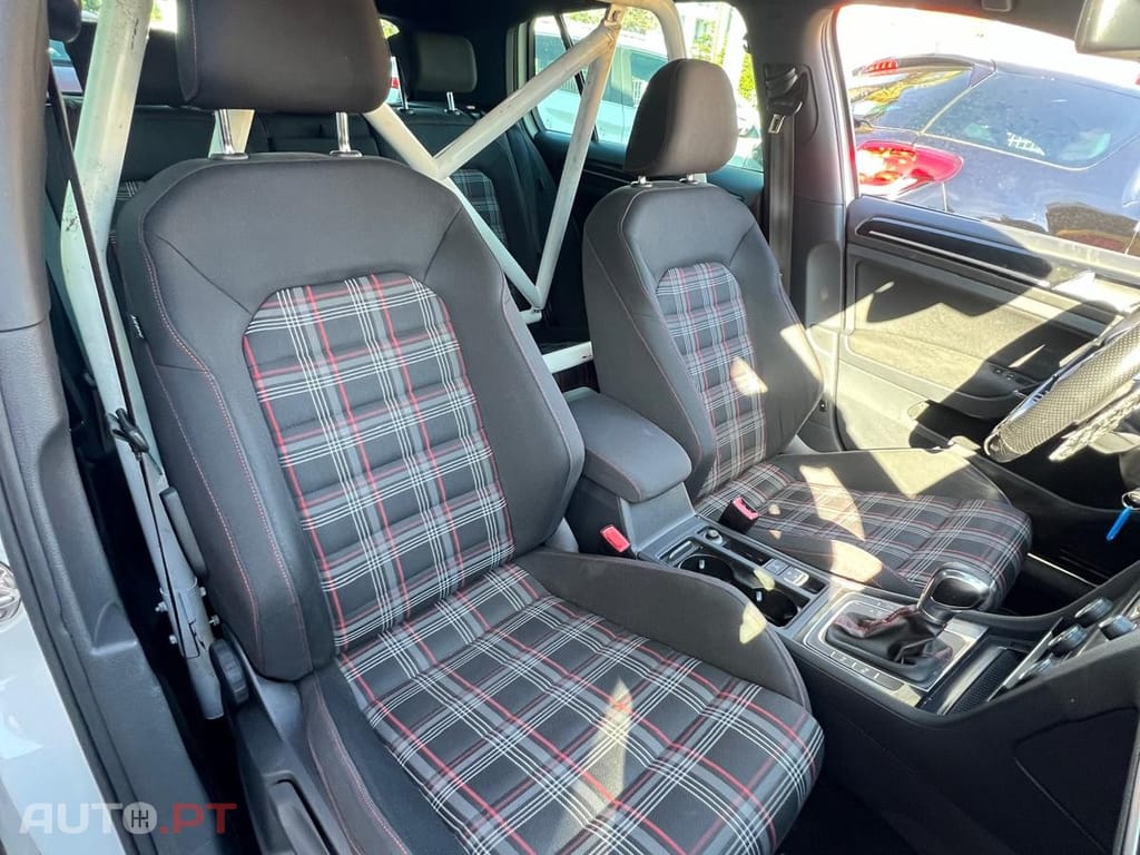 Volkswagen Golf 2.0 TSi GTi DSG