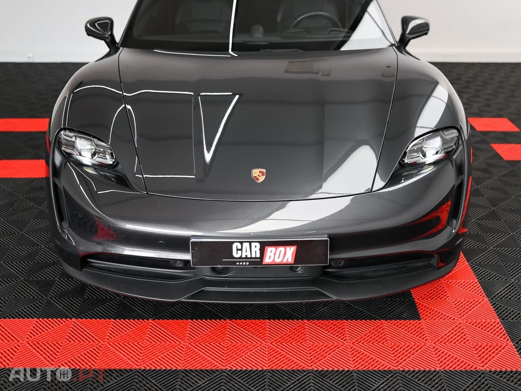 Porsche Taycan 4S