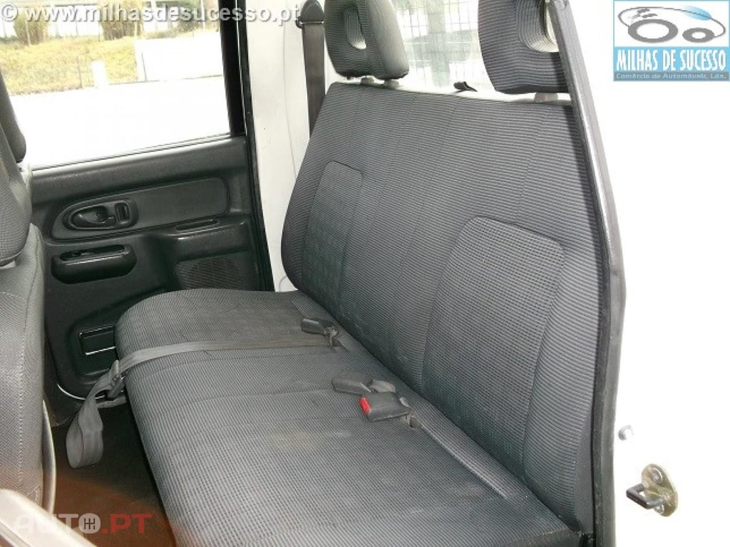 Mitsubishi L200 2.5 TD 4X2 CD (C/IVA)