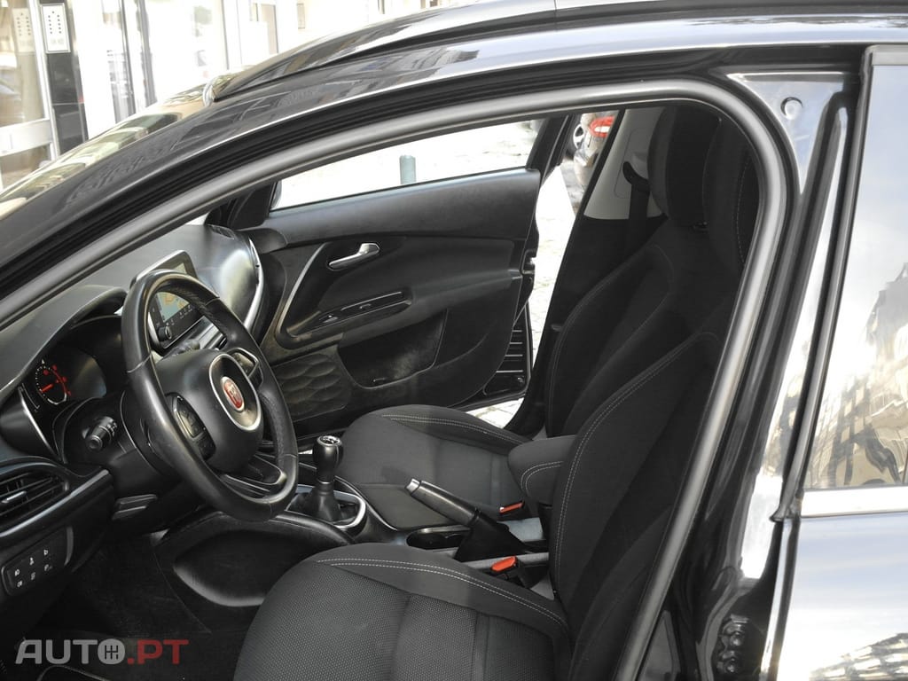 Fiat Tipo 1.3 M-Jet Easy