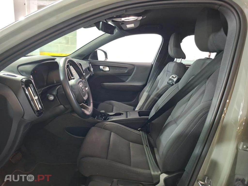 Volvo EX40 70 kWh Single Motor Core