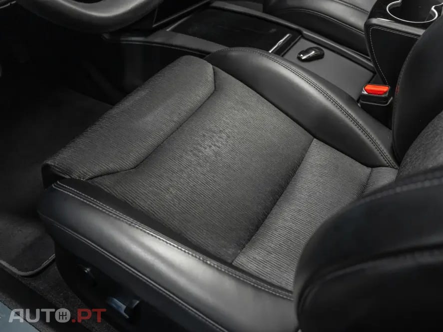 Tesla Model S 75