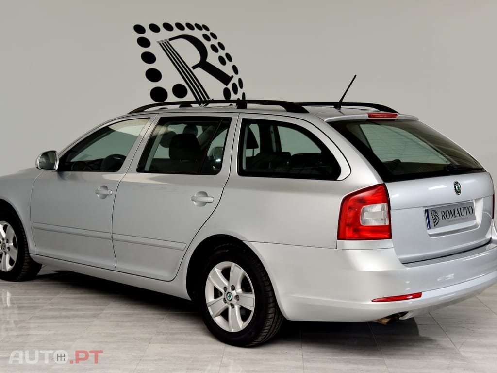 Skoda Octavia Break 1.6 TDi Ambiente DSG