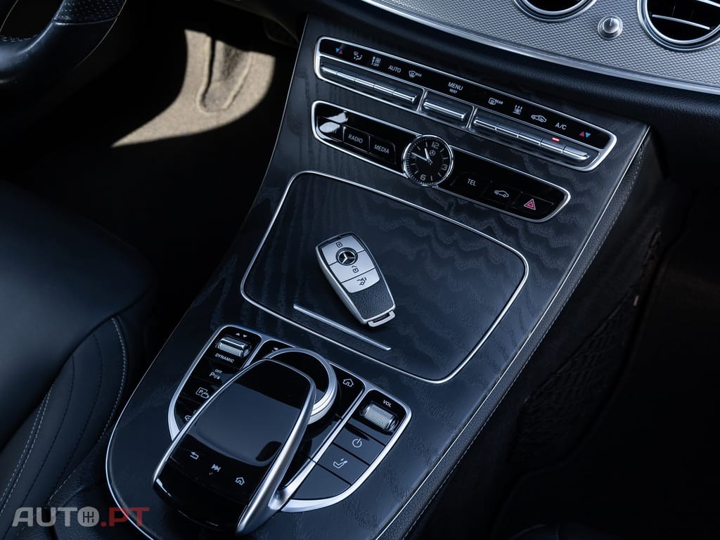 Mercedes-Benz E 300 de AMG Line