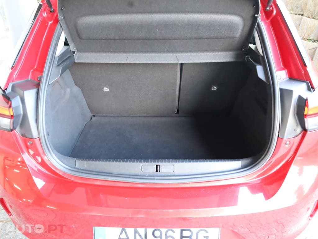 Opel Corsa 1.2 T Elegance