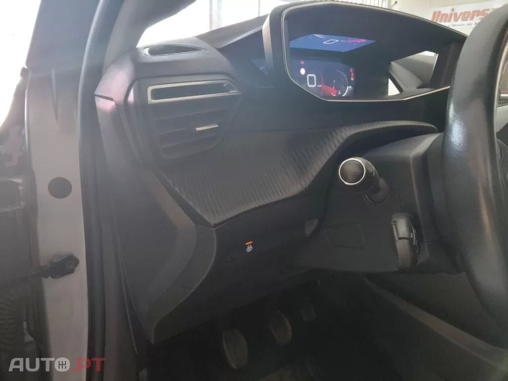 Peugeot 208 1.2 PureTech GT