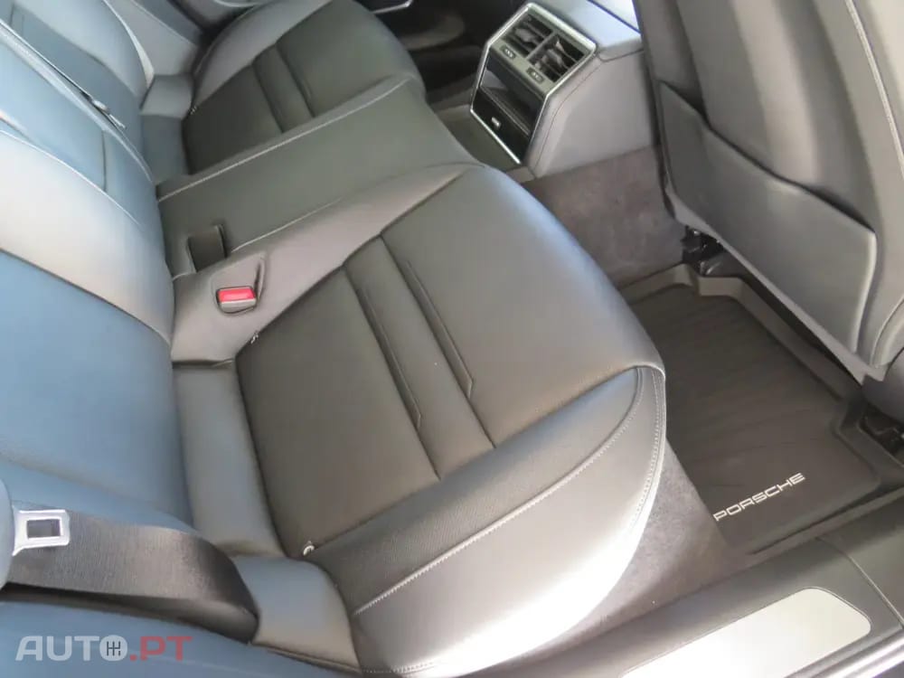 Porsche Panamera 4 E-Hybrid
