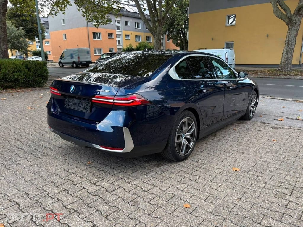BMW i5 eDrive40 — fotografia 2