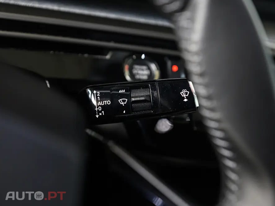 Peugeot 3008 1.2 Hybrid Allure e-DCS6