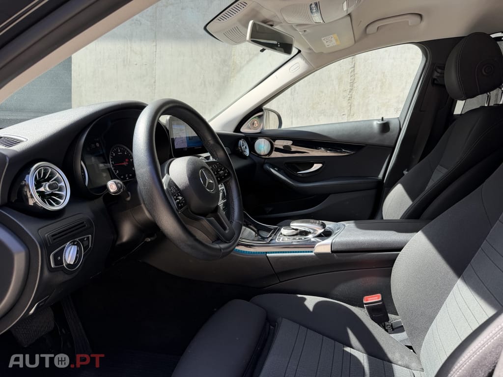 Mercedes-Benz C 220 d Station 9G-TRONIC AMG Line