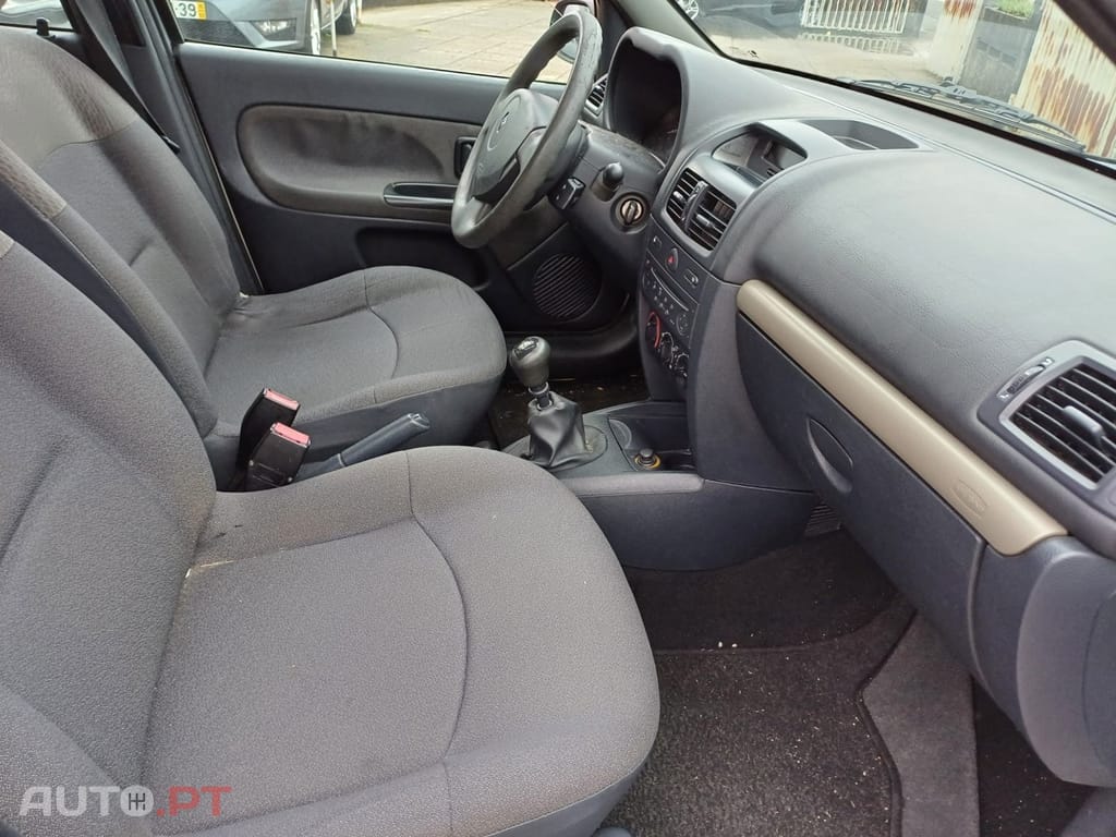 Renault Clio 1.2 16V Confort