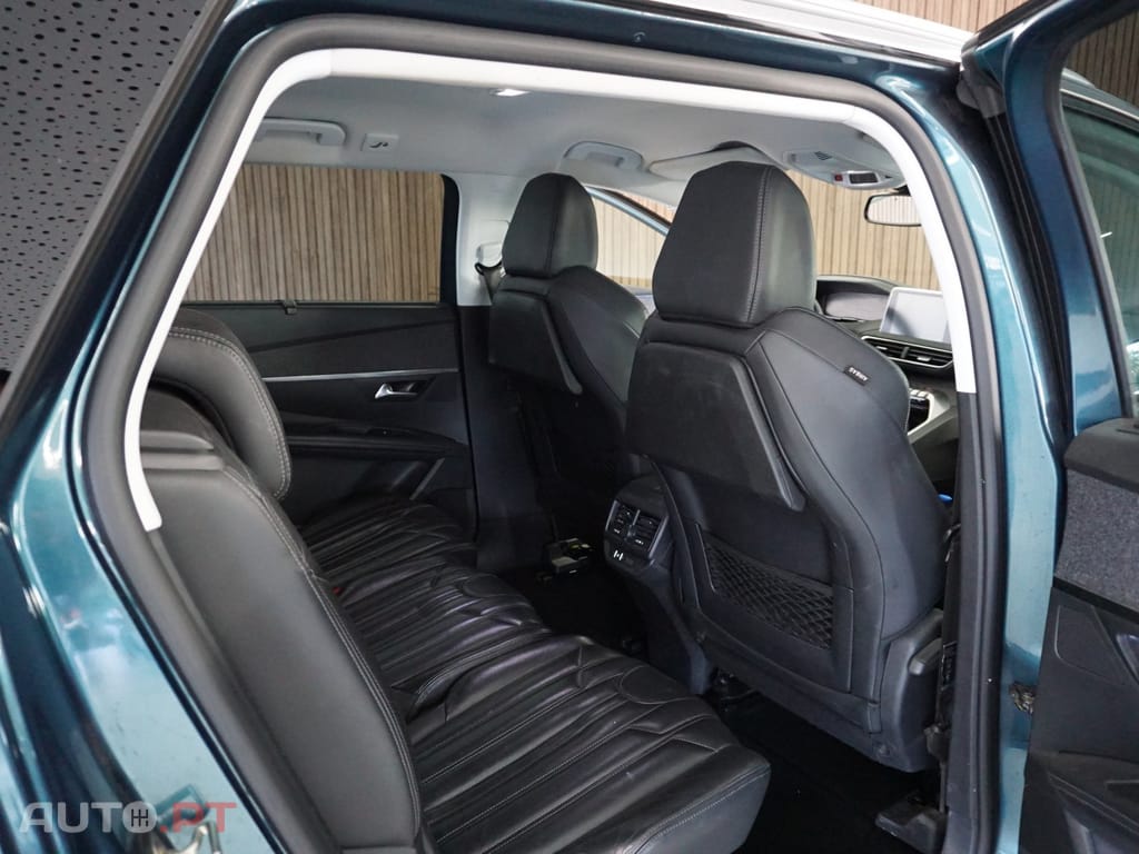 Peugeot 5008 1.2 PureTech Allure Grip Control