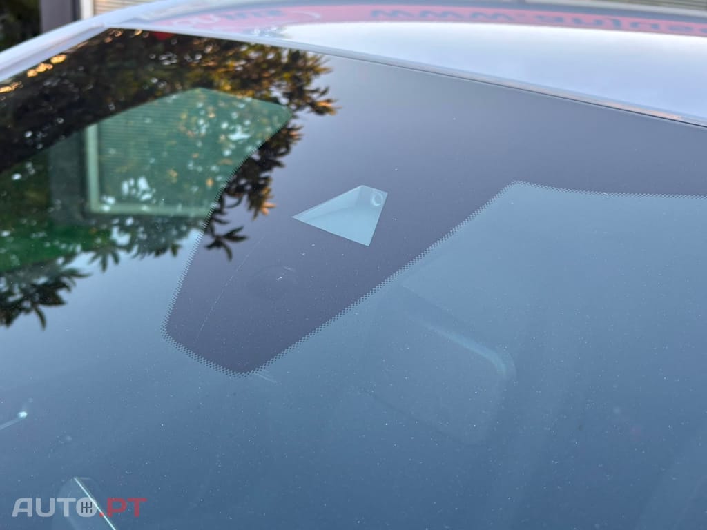Peugeot E-2008 𝟱𝟰 𝙠𝙒𝙝 𝟭𝟱𝟲𝙘𝙫𝙨 𝙎𝙩𝙮𝙡𝙚