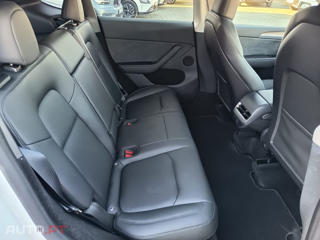 Tesla Model Y Tração Traseira