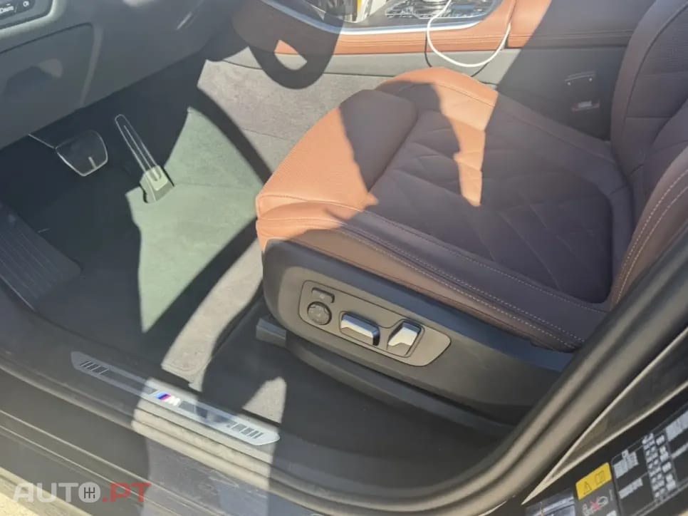 BMW X5 50 e xDrive Edição Desportiva M