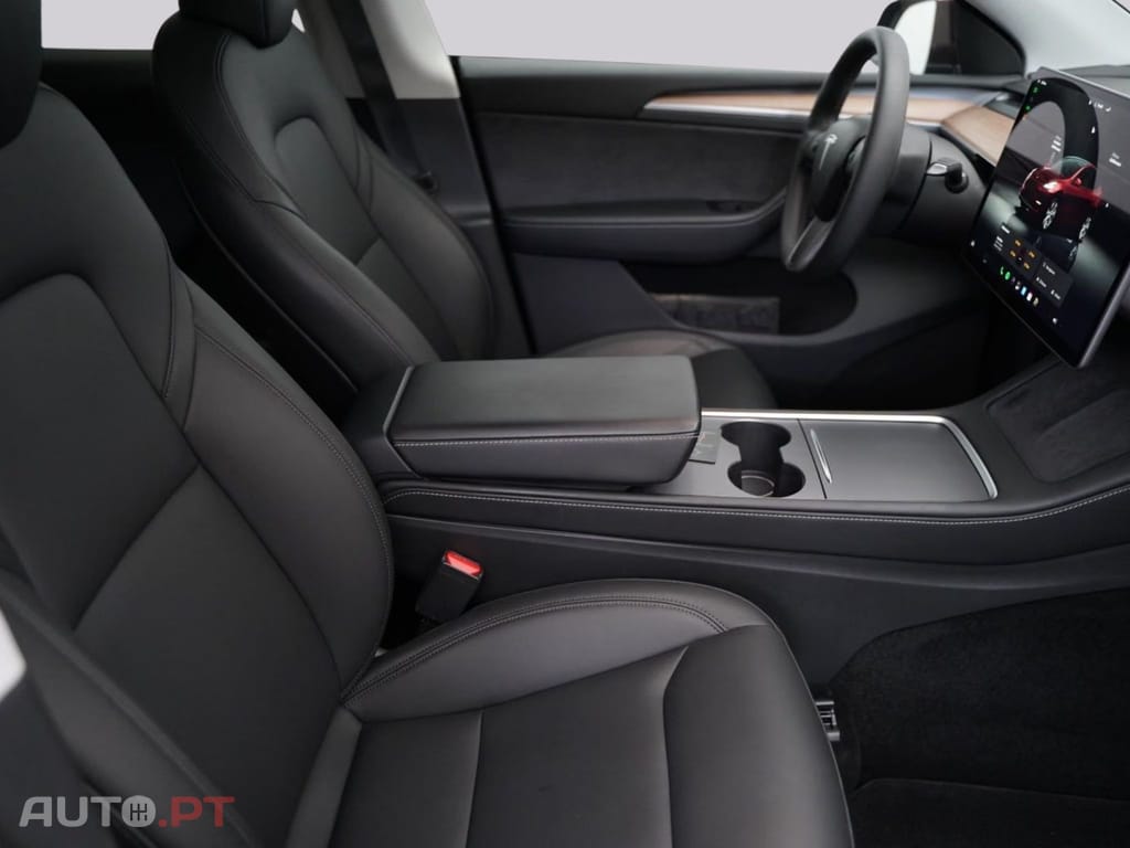 Tesla Model Y Long Range Dual Motor 95.1% I.V.A DEDUTIVEL