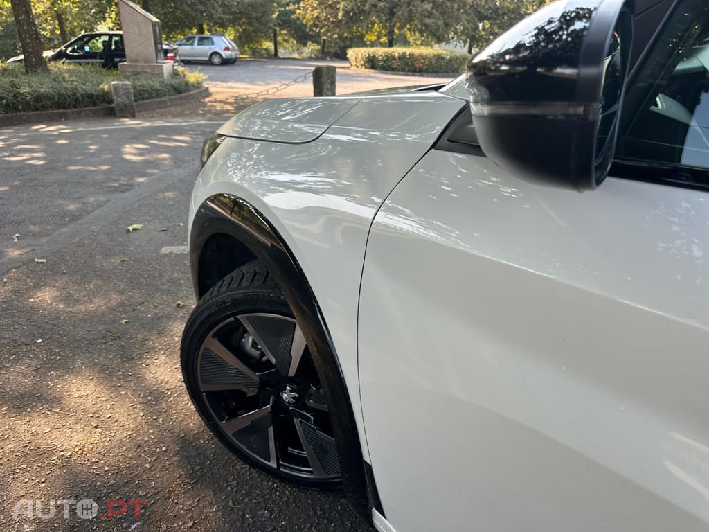 Peugeot E-208 50 kWh GT Pack