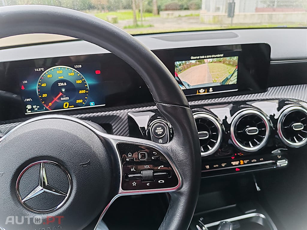 Mercedes-Benz A 180 d limousine style