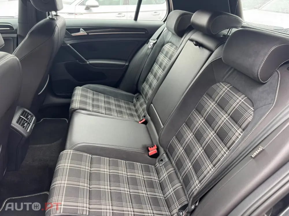 Volkswagen Golf 2.0 TDi GTD