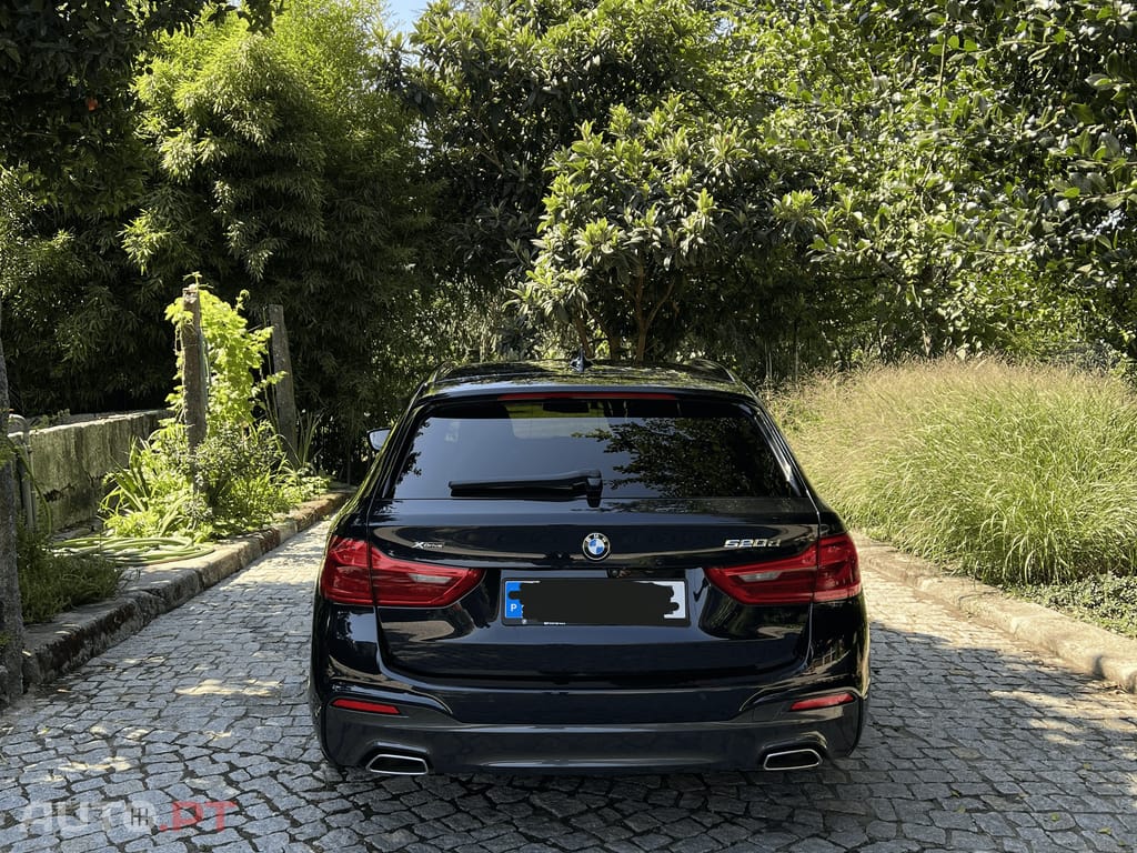 BMW 520 d xDrive Touring Pure M
