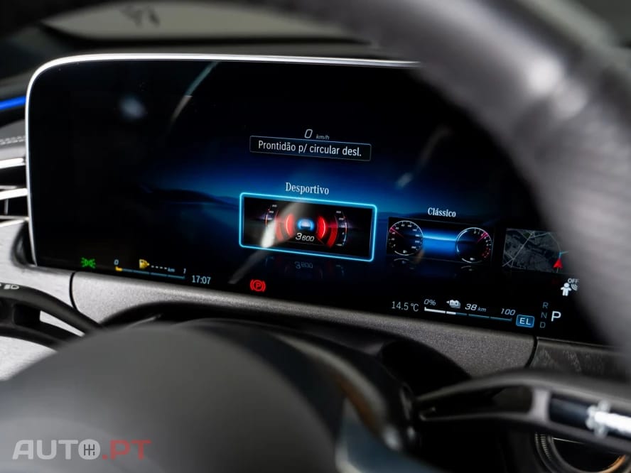 Mercedes-Benz E 300 9G-TRONIC AMG Line