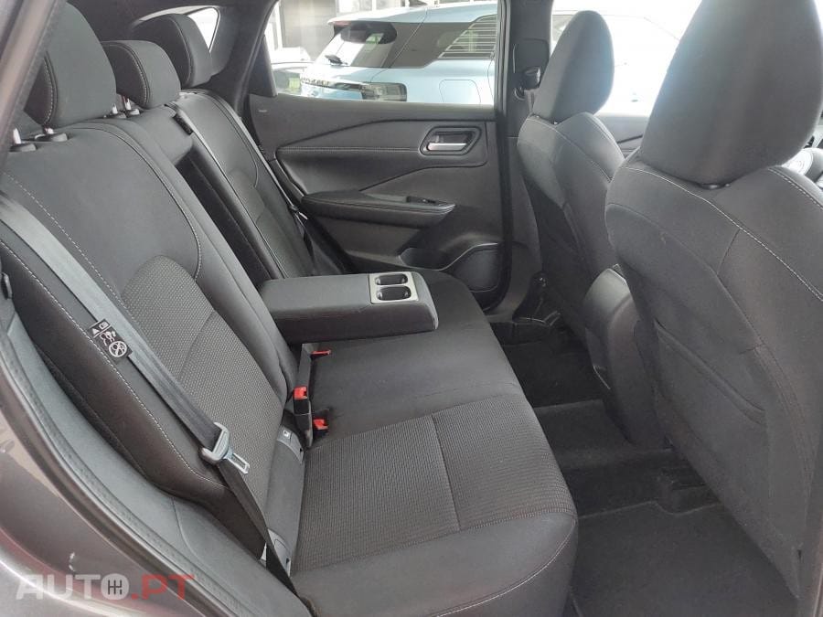 Nissan Qashqai 1.3 DIG-T N-Connecta LED+SKY