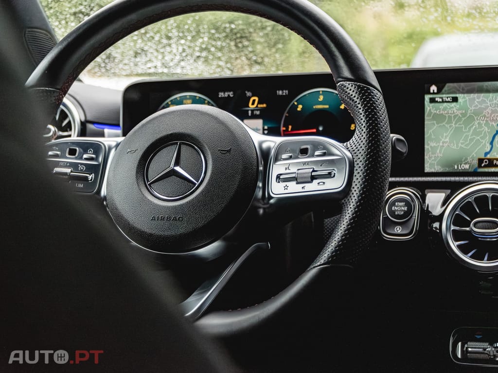 Mercedes-Benz A 180 d AMG Line PACK NIGHT