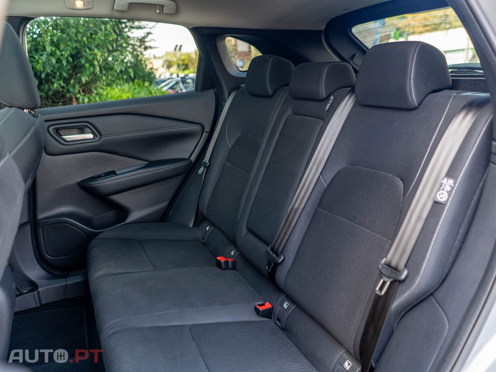 Nissan Qashqai 1.3 DIG-T Acenta LED+R