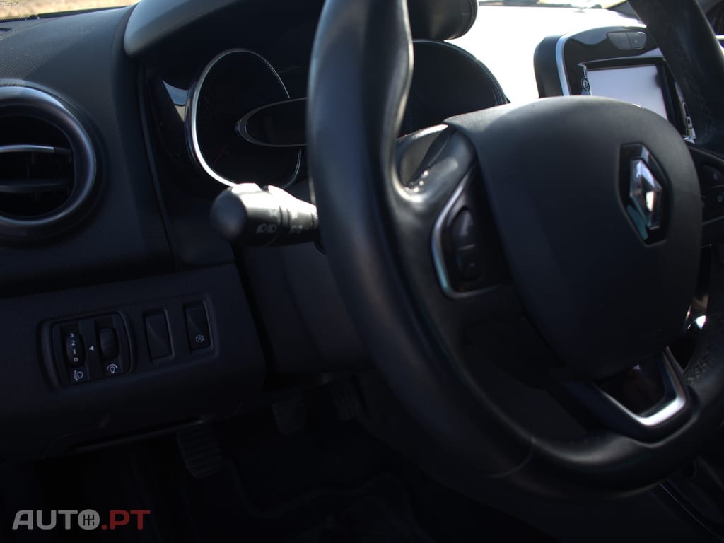 Renault Clio Limited