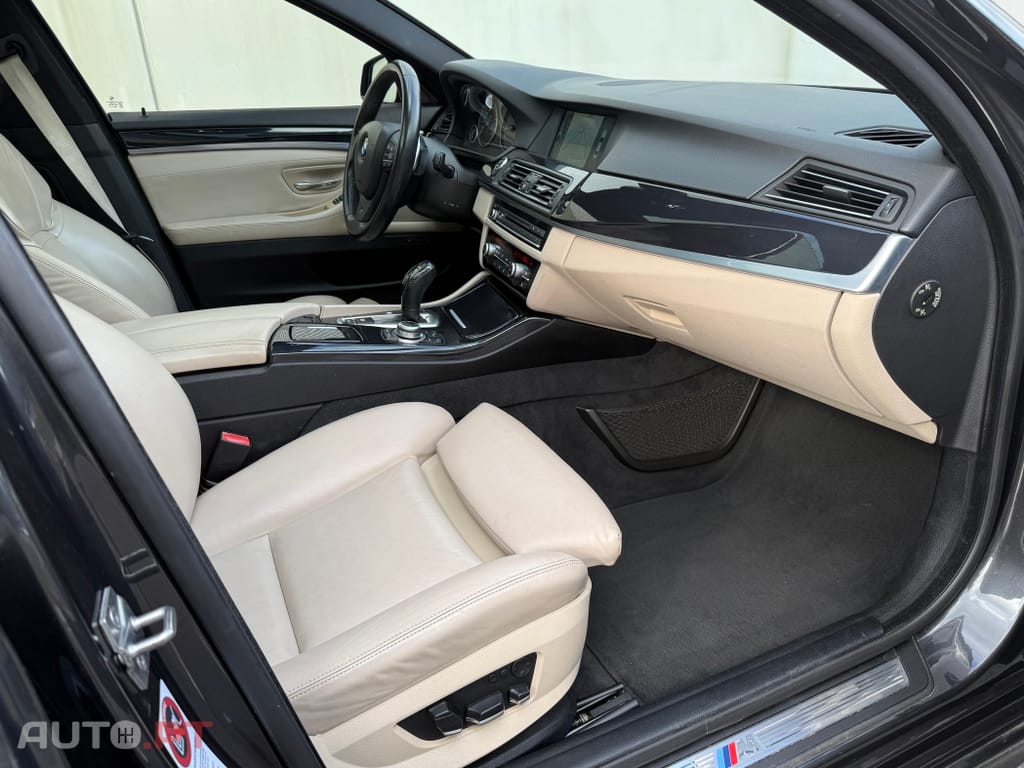 BMW 550 i Pack M Auto