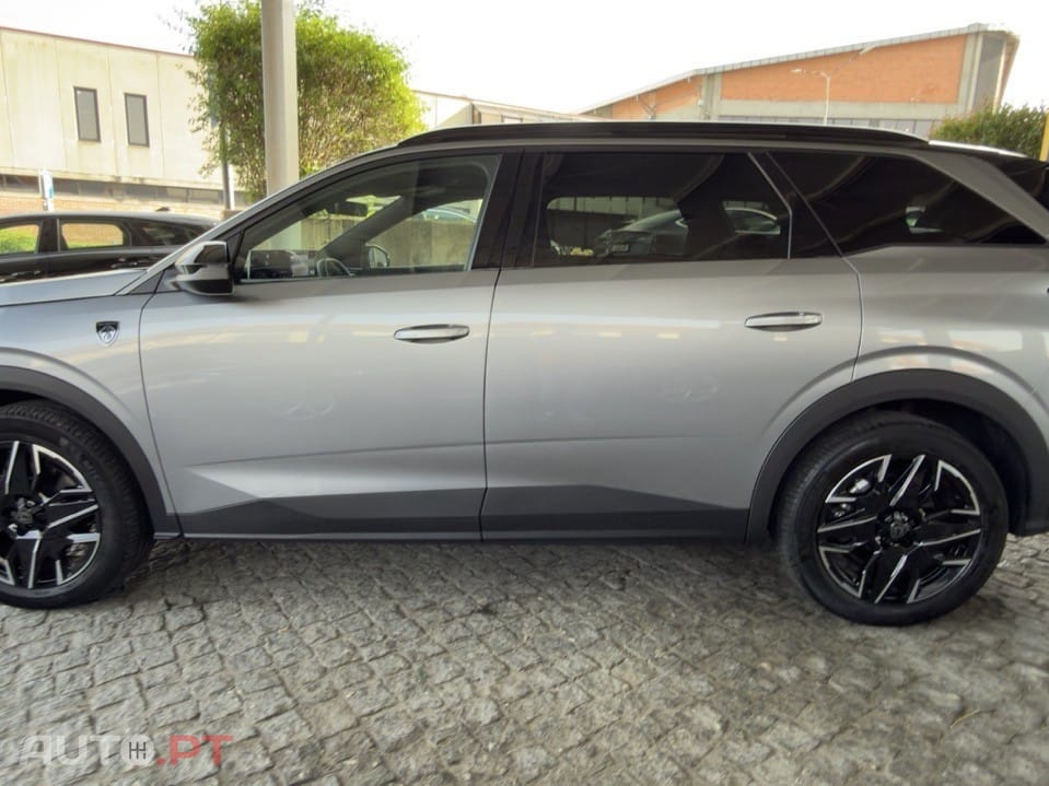 Peugeot 5008 1.2 Hybrid GT e-DCS6