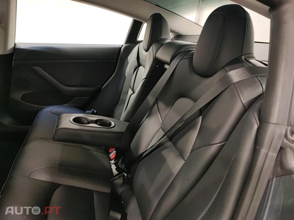 Tesla Model 3 Long-Range Dual Motor AWD