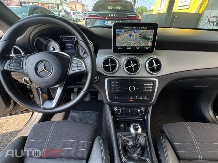 Mercedes-Benz CLA 200 d Shooting Brake Urban