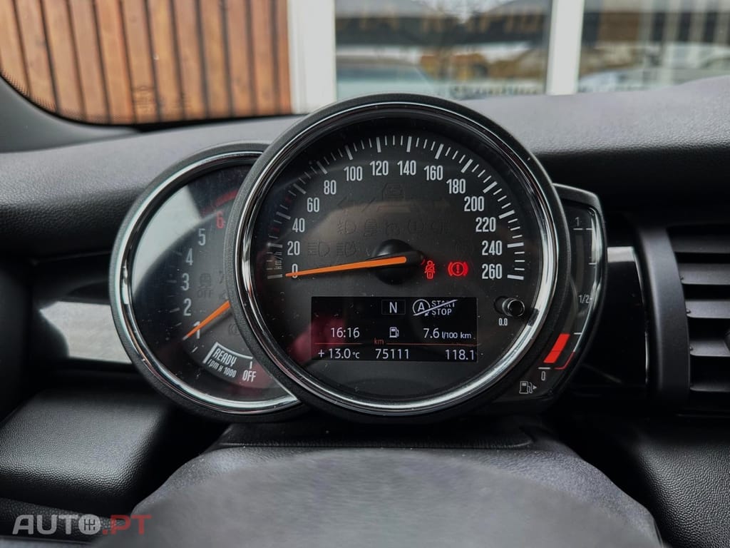 MINI Cooper Cooper D