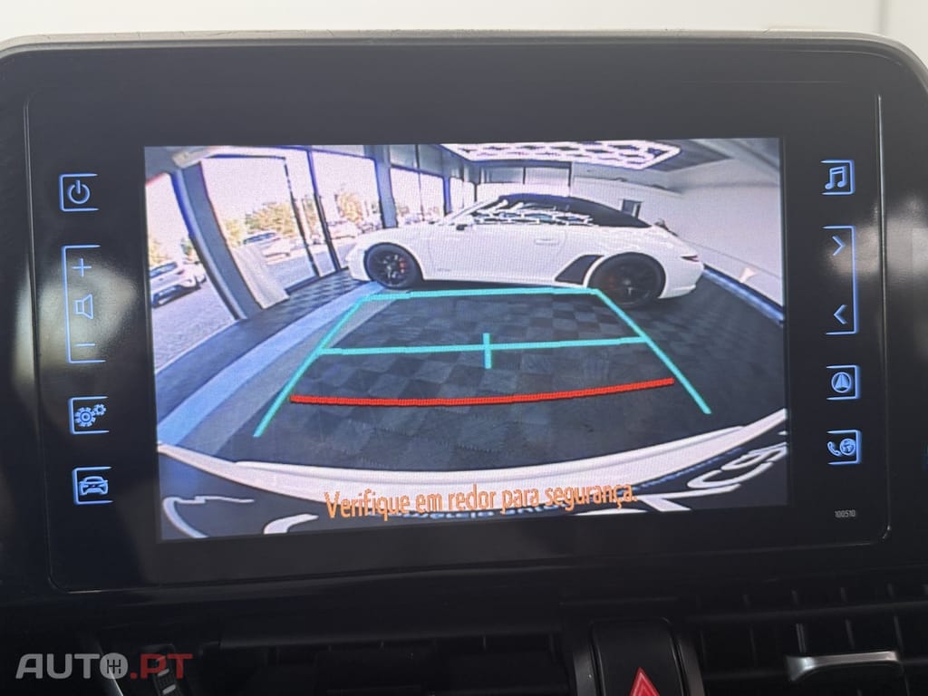 Toyota C-HR 1.8 Hybrid Square Collection