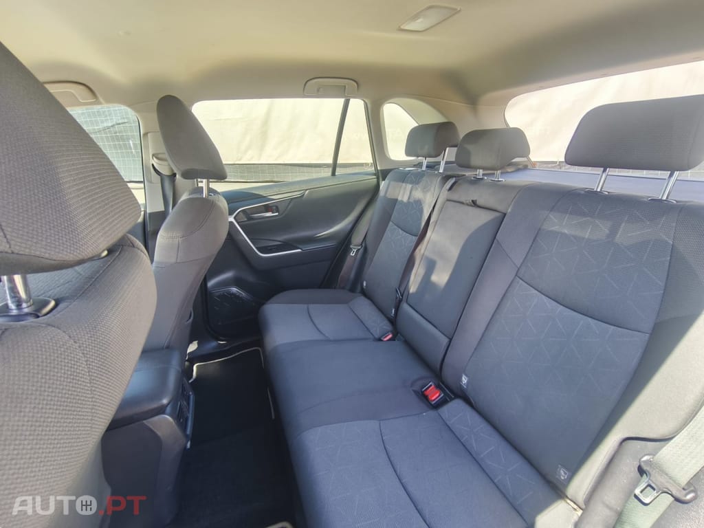 Toyota RAV4 2.5 HDF Comfort