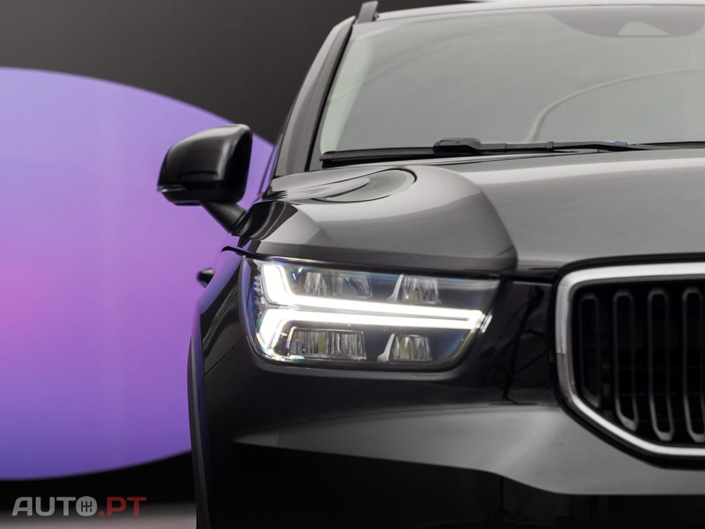 Volvo XC40 1.5 T2 Momentum Core