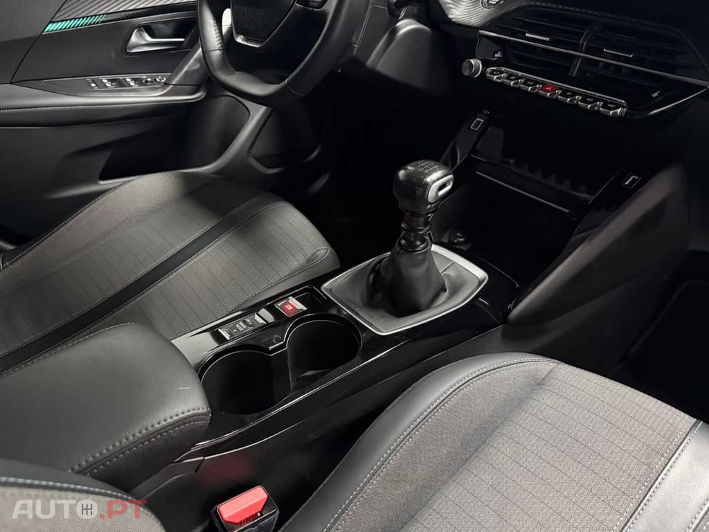 Peugeot 2008 1.2 PureTech Allure