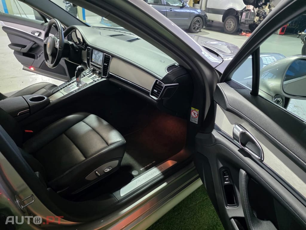 Porsche Panamera S Hybrid