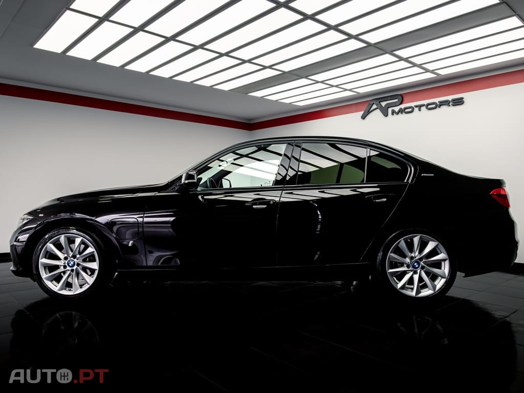 BMW 330 e iPerformance Line Sport