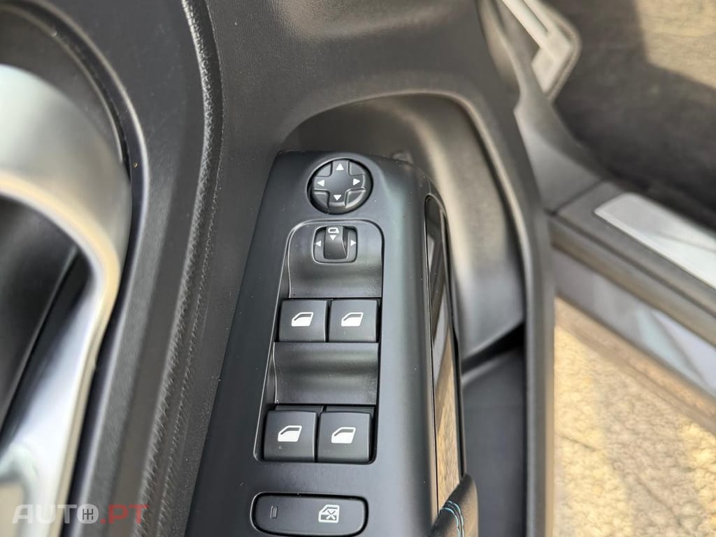 Citroen C5 Aircross 1.6 Hybrid Shine e-EAT8